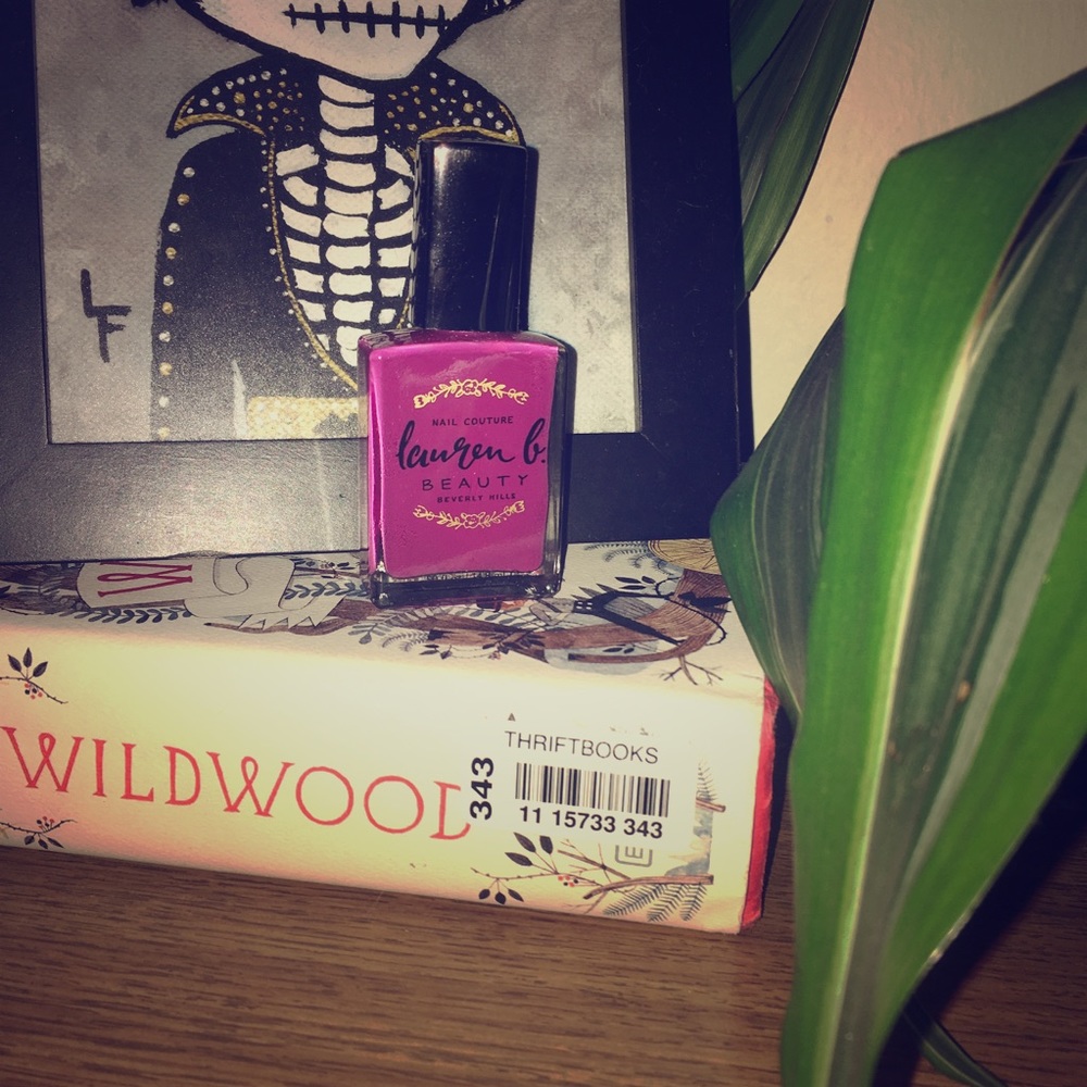 Vegan, non-toxic Five-Free Nail Polish